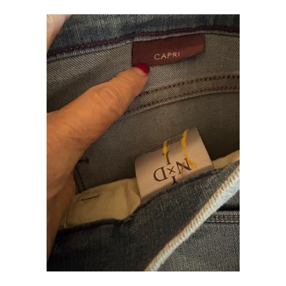 Light-wash NYDJ denim cuffed wide leg capri pants, size 14 36/22 - Picture 6 of 6